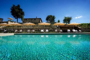 季節限定屋外プール