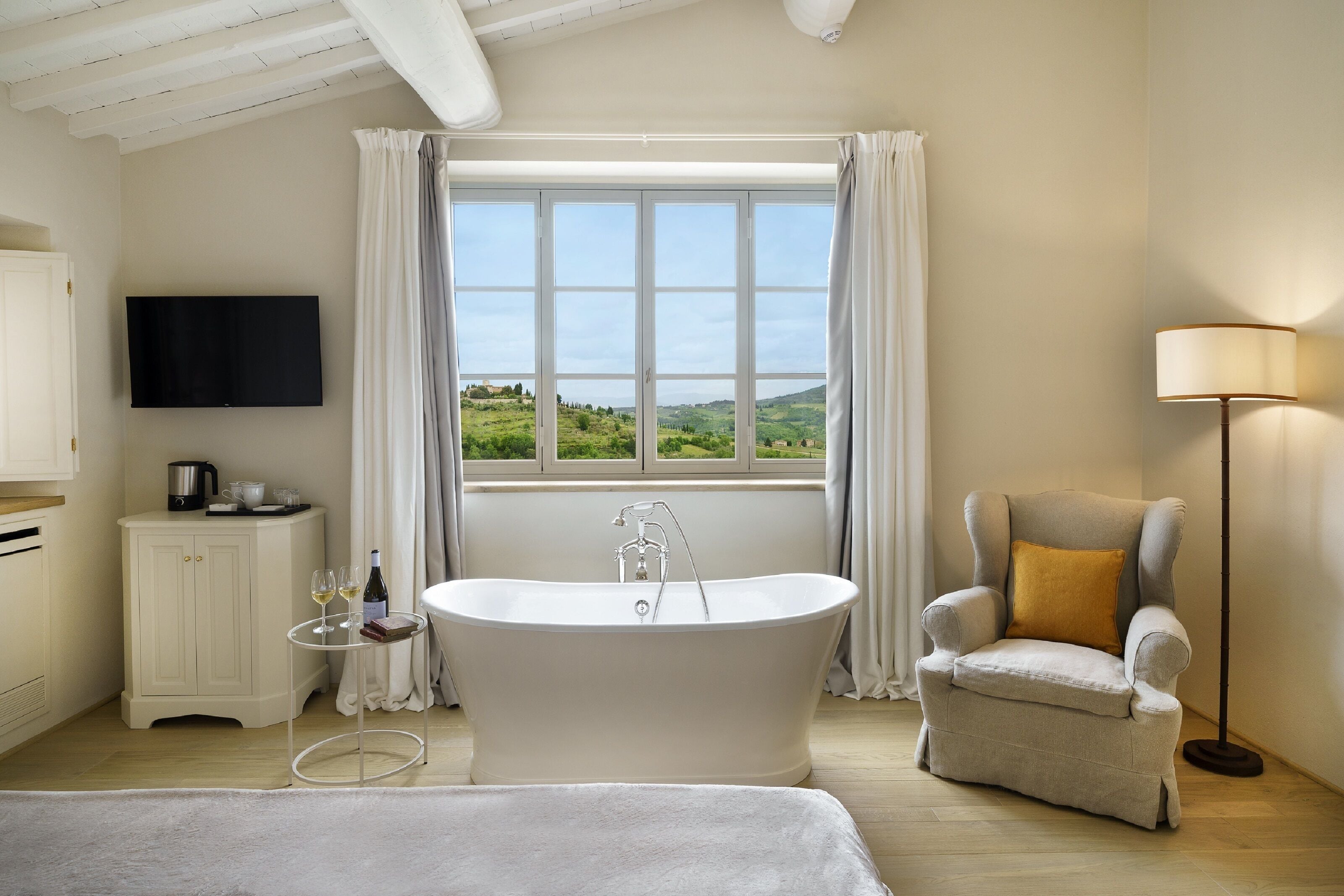 Doppia Junior | Biancheria da letto di alta qualità, materassi a doppio strato, minibar