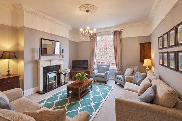 Living room - Austen House (Whitby)