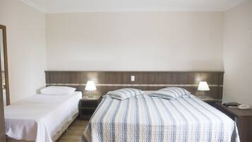 Deluxe Twin Room | Minibar, iron/ironing board, free WiFi, bed sheets