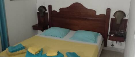 1 quarto, ferros/tábuas de passar roupa, Wi-Fi, roupa de cama