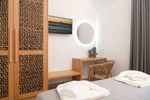 Spa - Villa Calma BOHO Style,family friendly, salt water Pool, large home (Kamilari Southcoast Heraklion)