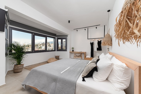4 bedrooms, in-room safe, soundproofing, iron/ironing board