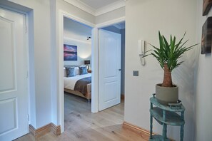 Interior - Amber Shores (Saltburn-by-the-Sea)