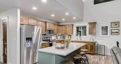 Hillbilly Hideaway .