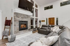 Smart TV, fireplace, video games