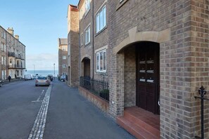 Exterior - Host & Stay | Amber Shores (Saltburn-by-the-Sea)