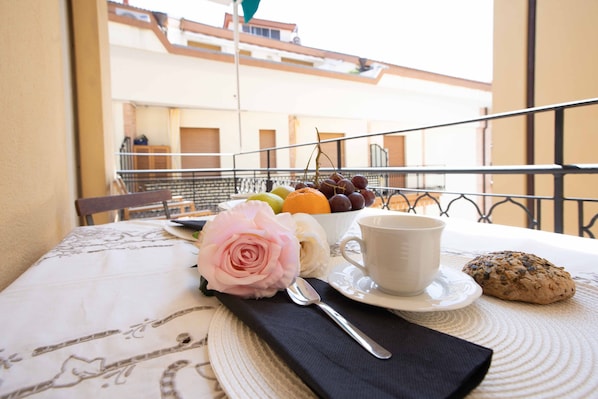 Standard Apartment, Multiple Beds (Anne Loren Al Mare) | Balcony