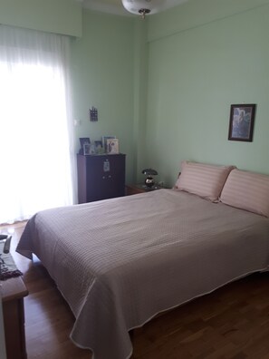 1 Schlafzimmer, Bügeleisen/Bügelbrett, kostenloses WLAN, Bettwäsche