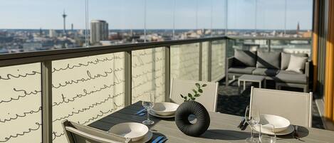 City-Apartment, Stadtblick, Turm | Terrasse/Patio