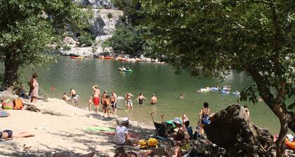 Clear waters, gĂźte "the source"