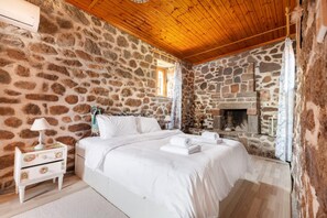 1 bedroom, iron/ironing board, free WiFi