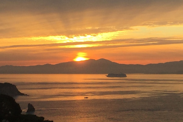 La journée démarre bien... Lever de soleil depuis la terrasse