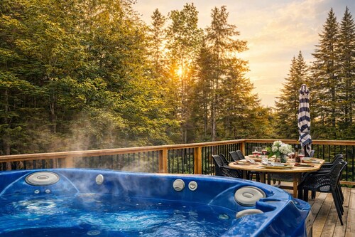 ❤️ White Cottage | Hot Tub | Private Lake Access | Mont-Tremblant Area