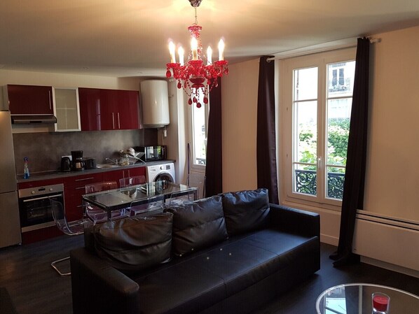 Smart-TV og DVD-spiller