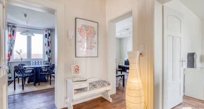 3 Zimmer bis 10 Personen. Stadtnah im Grünen mit Blick auf die Müngstener Brücke