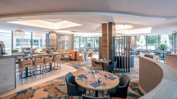 Dagelijks ontbijtbuffet (EUR 26 per persoon)