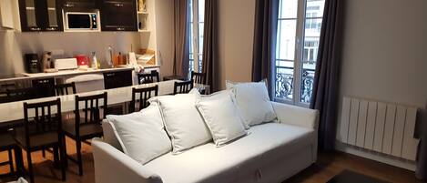 Smart TV, DVD player