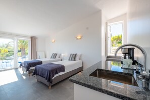 5 Schlafzimmer, BĂŒgeleisen/BĂŒgelbrett, kostenloses WLAN, BettwĂ€sche