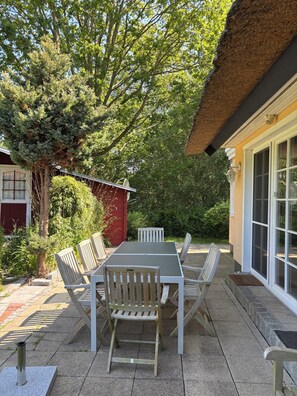 Outdoor dining - Für Familien, Freunde, Kinder. Großer Garten, 5 Schlafzimmer, Kamin. Zentral! (Prerow)