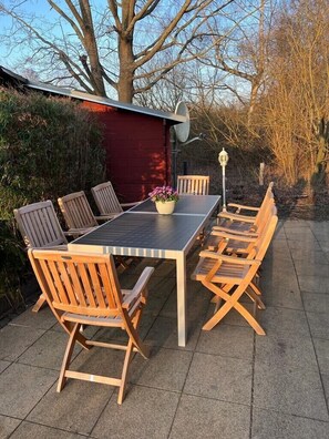 屋外ダイニングエリア