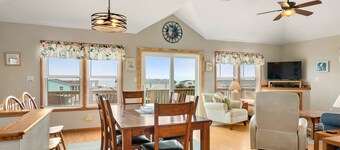 Freebird: Oceanside, Ocean Views, Hot Tub