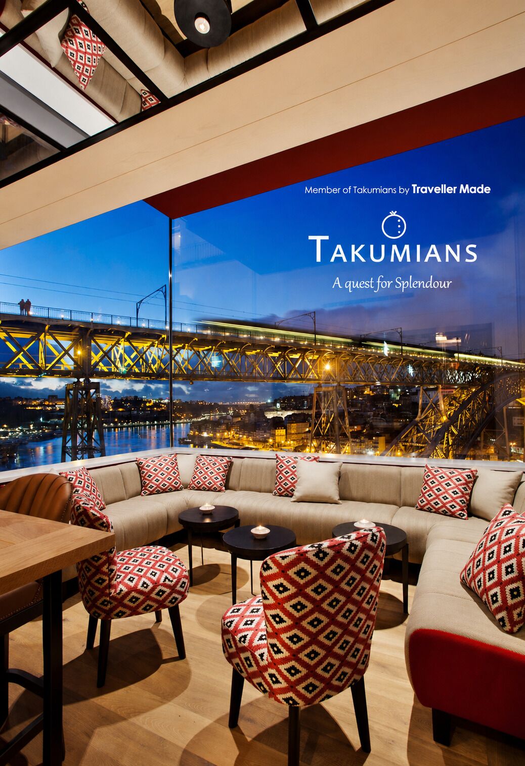 Phục vụ bữa tối, món ăn kiểu Địa Trung Hải