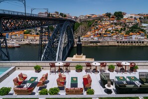 Rooftop terrace - Hotel Vincci Ponte de Ferro (Vila Nova de Gaia)