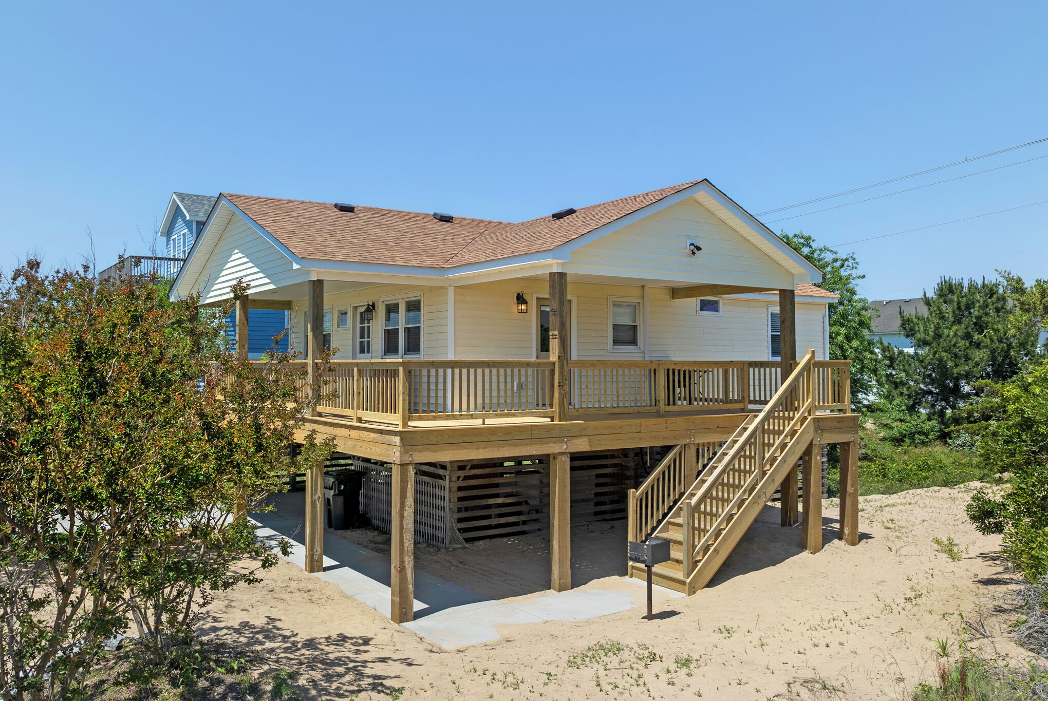 Dune Dayz: Old school charm, located on the soundside, short stays anytime.