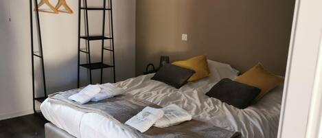 1 Schlafzimmer, kostenloses WLAN, Bettwäsche, Rollstuhlgeeignet