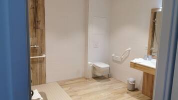 Douche, serviettes fournies