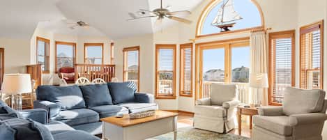 Télévision, cheminée, baby-foot