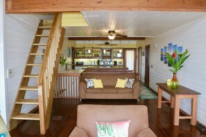Living area - Casa Marchele for 6 people (Roatan)