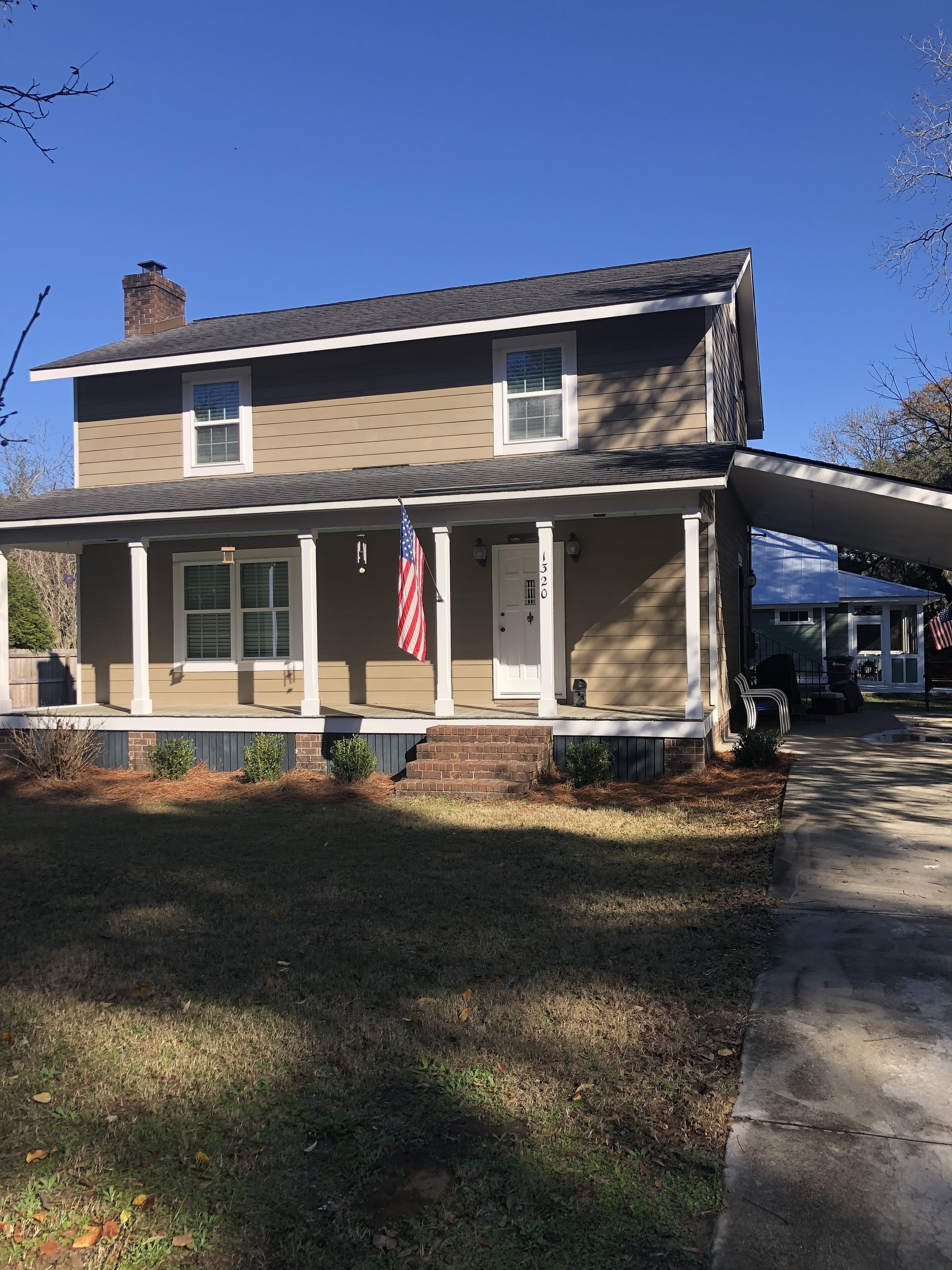Roomy home in Old Mt. Pleasant near beaches and historic downtown Charleston.