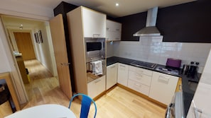 Business Apartment, 2 Bedrooms | Private kitchen