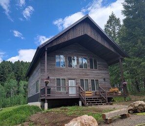 Exterior - New construction, hot tub, 12 miles to Yellowstone, WiFi, AC,  firepit,  (Island Park)