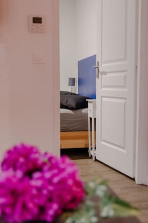 1 camera, ferro/asse da stiro, Wi-Fi, lenzuola