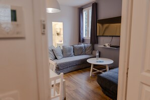 Smart TV, DVD player - 2 rooms apartment ideal to visit Paris and Disney (Vincennes)