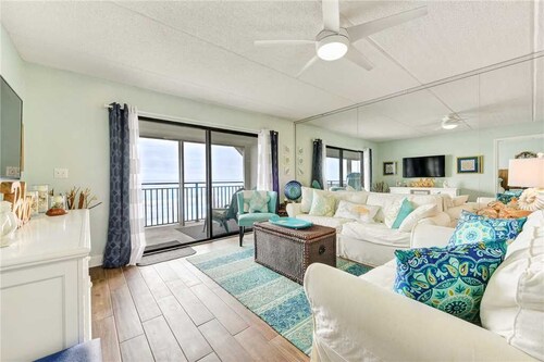 Windjammer 402, 2 Bedrooms, 4th Floor, Ocean Front, Elevator, Sleeps 6
