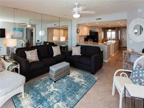 Huoneisto, useita sänkyjä, parveke, valtamerinäköala | 2 makuuhuonetta, ilmainen Wi-Fi