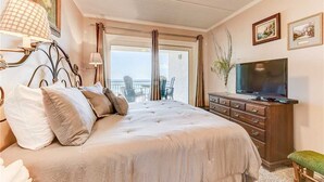 Condo, Multiple Beds, Balcony, Ocean View - Windjammer 316, 3 Bedrooms, 3rd Floor, Ocean Front, Elevator, Sleeps 8 (St. Augustine)
