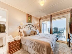Condo, Multiple Beds, Balcony, Ocean View - Windjammer 316, 3 Bedrooms, 3rd Floor, Ocean Front, Elevator, Sleeps 8 (St. Augustine)