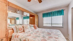 Unclassified image, 3 of 37, button - Windjammer 206, 3 Bedrooms, 2nd Floor, Ocean Front, Elevator, Sleeps 8 (St. Augustine)