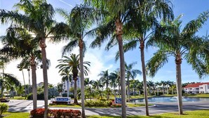 Unclassified image, 3 of 30, button - Vista Verde East 8-162, 2 Bedroom, Ground Floor, Heated Pool, Spa, Sleeps 4 (St. Petersburg)