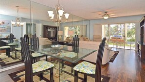 Unclassified image, 4 of 30, button - Vista Verde East 8-162, 2 Bedroom, Ground Floor, Heated Pool, Spa, Sleeps 4 (St. Petersburg)