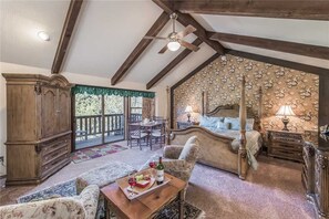 Cabin, Multiple Beds, Hot Tub, Mountain View