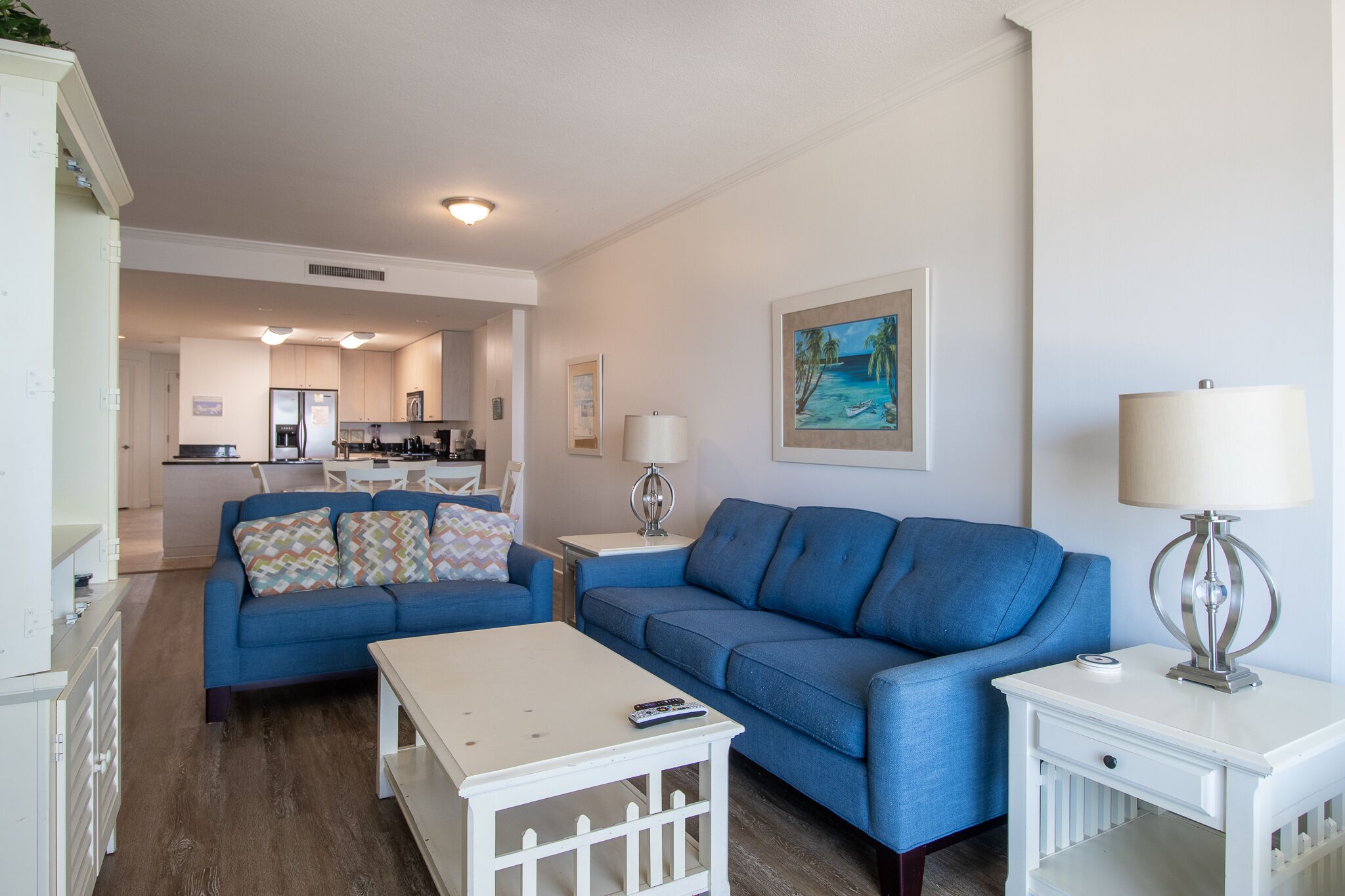 Beautiful 2 Bedroom / 2 Bathroom Condo Directly on the Beach SB-908