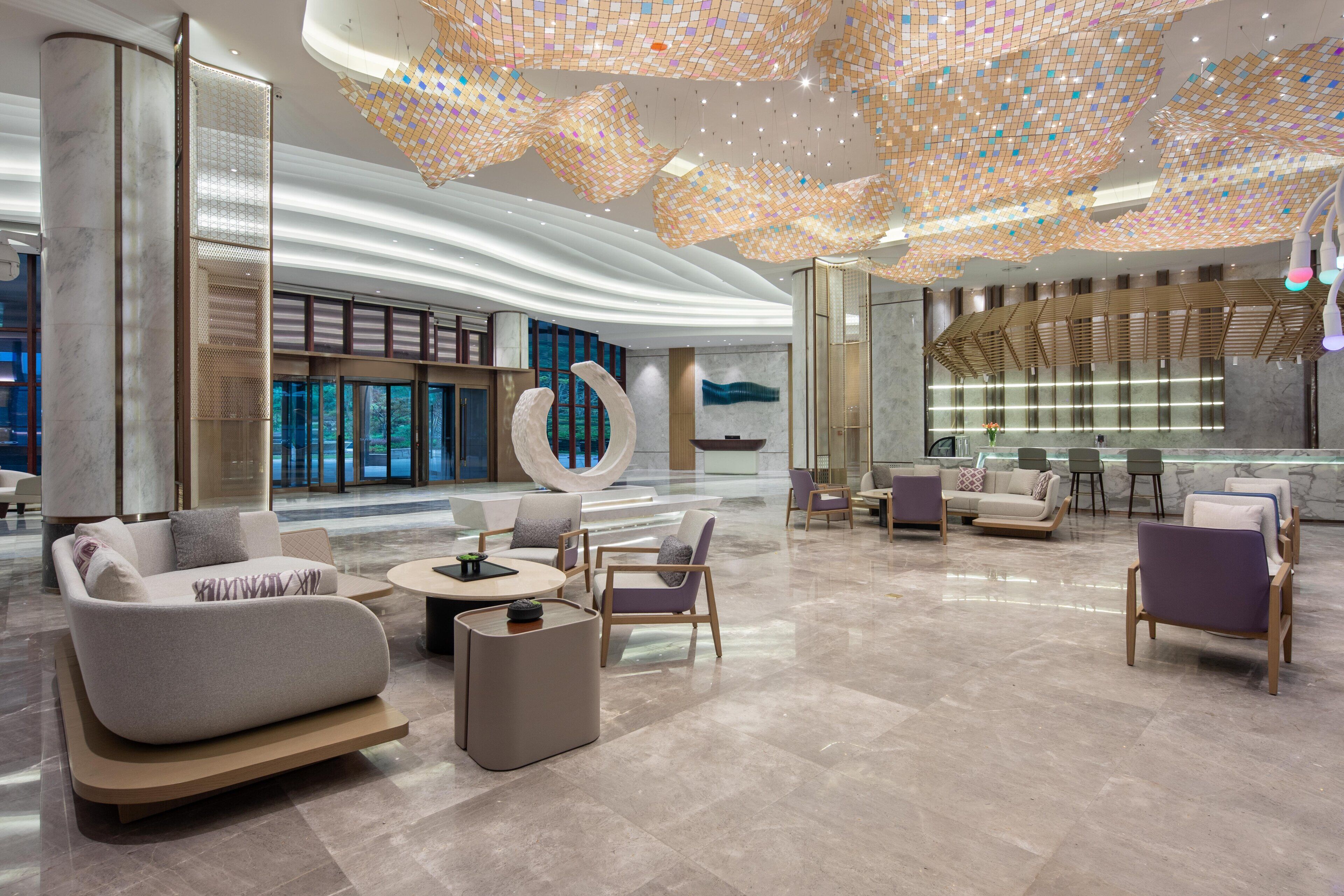 Lobby lounge, beach views, open daily