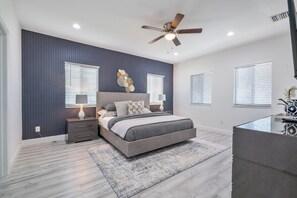 3 bedrooms, desk, iron/ironing board, free WiFi