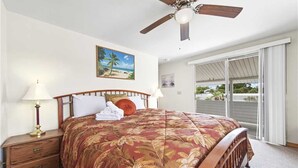 House, Multiple Beds, Patio | 6 bedrooms, free WiFi - Turtle Crawl Manor, 6 Bedrooms, Near Beach, Wifi, Sleeps 14 (Fort Myers Beach)